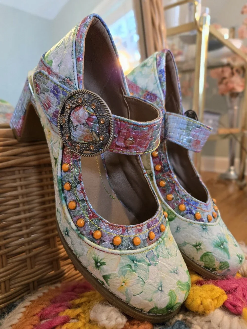 Spring Step Floral Mary Jane Block Heel Pumps - US 6